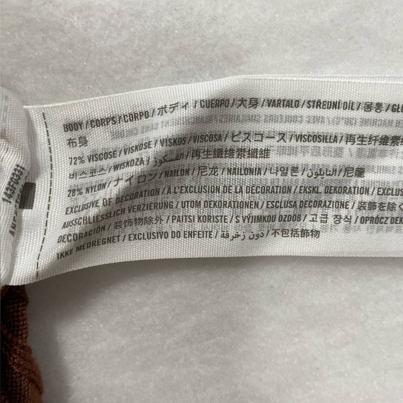 Abercrombie & Fitch Brown Ribbed Knit Midi Skirt Side Slits Women’s Size Medium - Picture 11 of 12